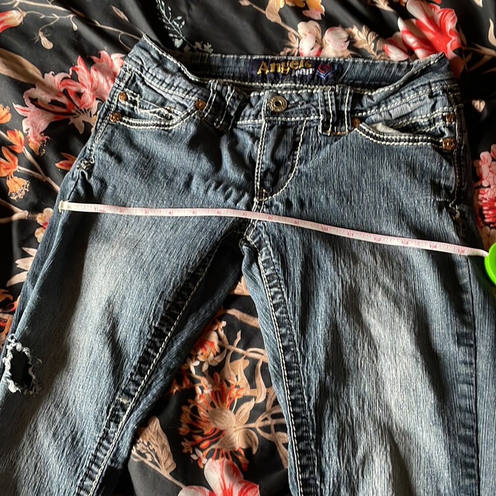 Angel’s Jeans - Picture 8 of 9